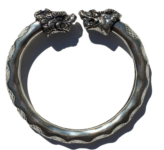Antique Norse Viking Bracelet with Lion Heads & Waved Pattern